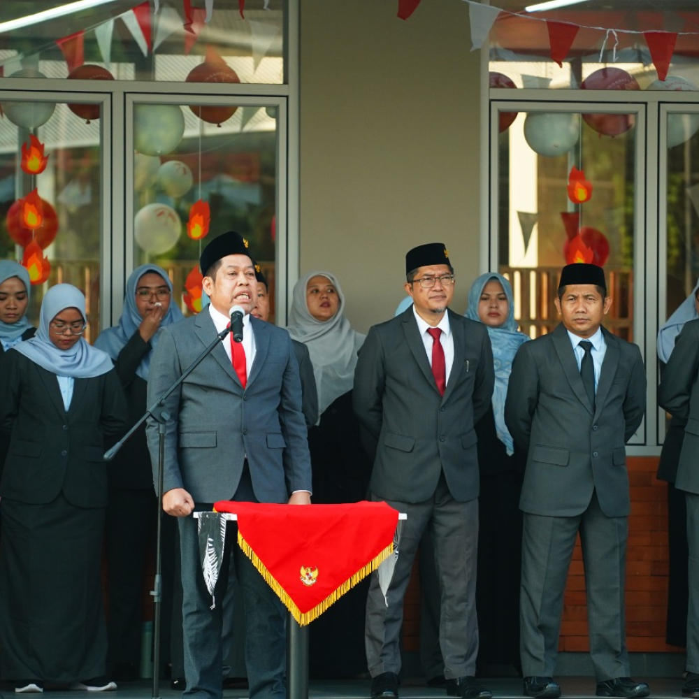 Pendidikan sebagai Jalan Kemerdekaan Pesan dari Upacara HUT RI ke-80 Sekolah BM 400 Cibubur