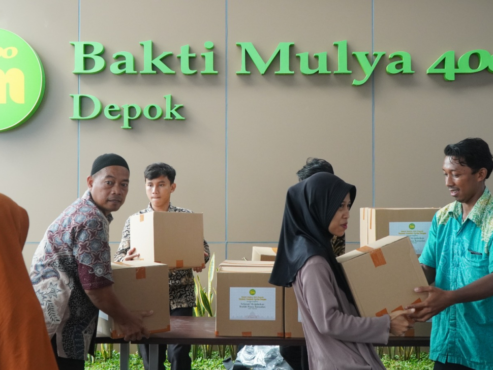 Gapai Berkah Ramadan, Sekolah BM 400 Depok Gelar Bakti Sosial untuk Warga Sekitar-3